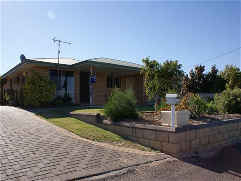237 Point Leander Drive, Port Denison WA 6525