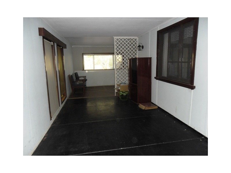 8 Niven Crescent, Carnamah WA 6517