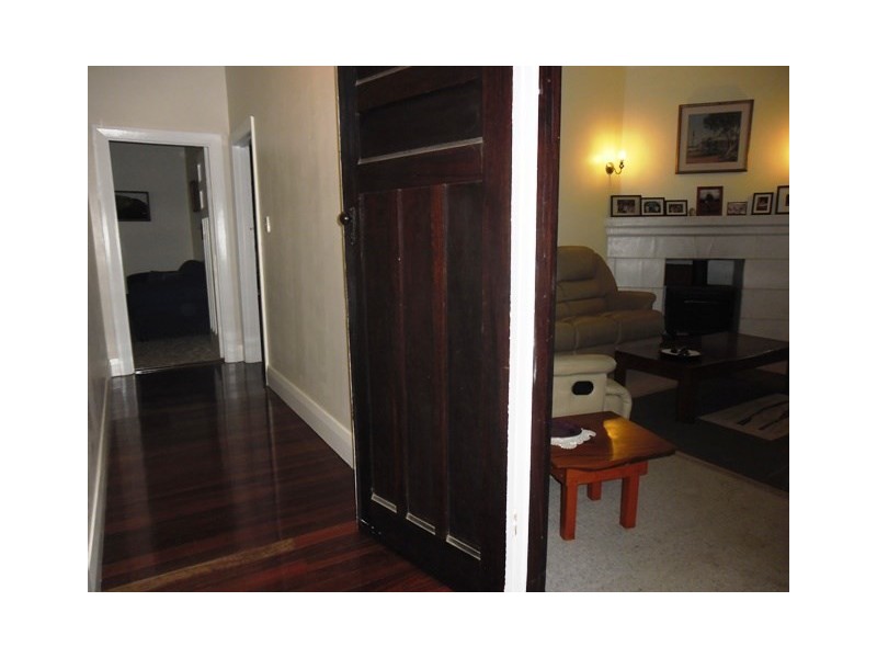 8 Niven Crescent, Carnamah WA 6517