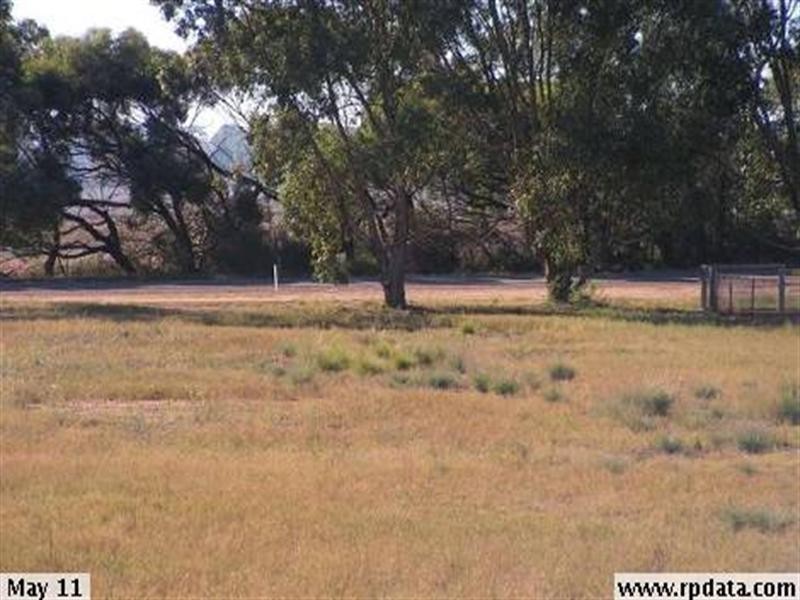 70 Tulloch Drive, Dongara WA 6525