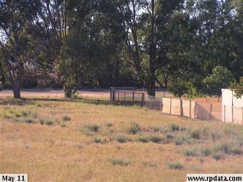 70 Tulloch Drive, Dongara WA 6525