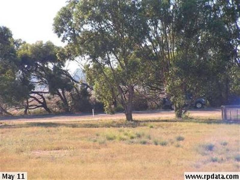 70 Tulloch Drive, Dongara WA 6525