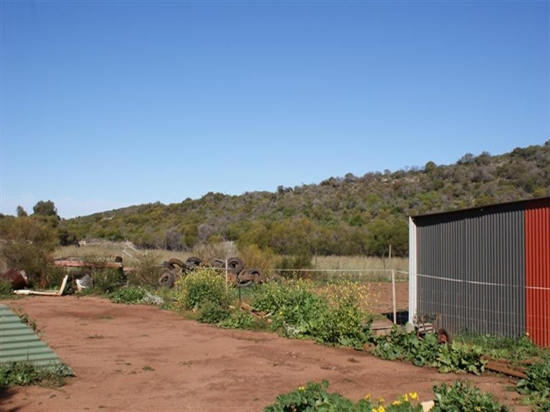 65 Brennand Road, Dongara WA 6525