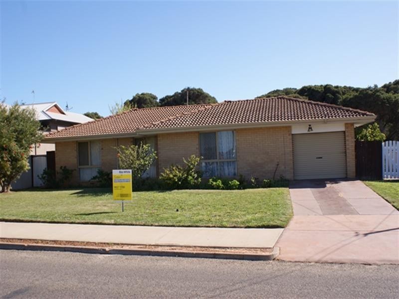 26 Ocean Drive, Port Denison WA 6525