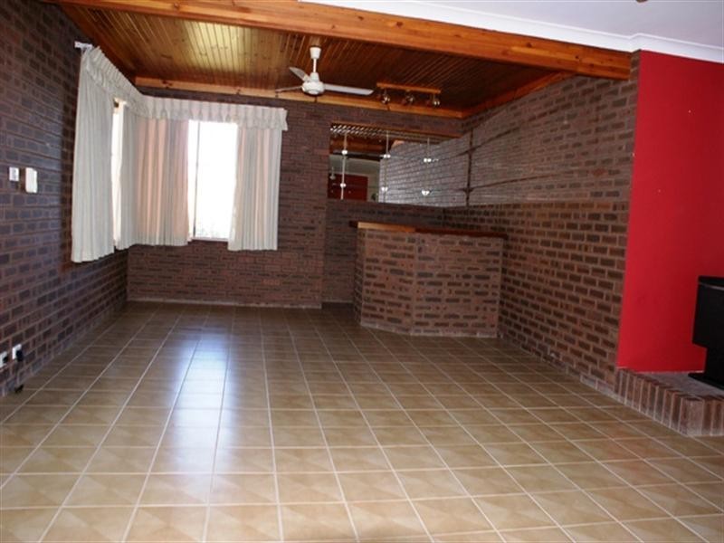 27 Clemintina Road, Dongara WA 6525