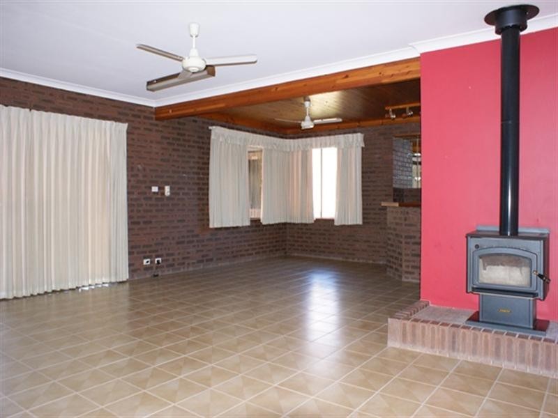 27 Clemintina Road, Dongara WA 6525