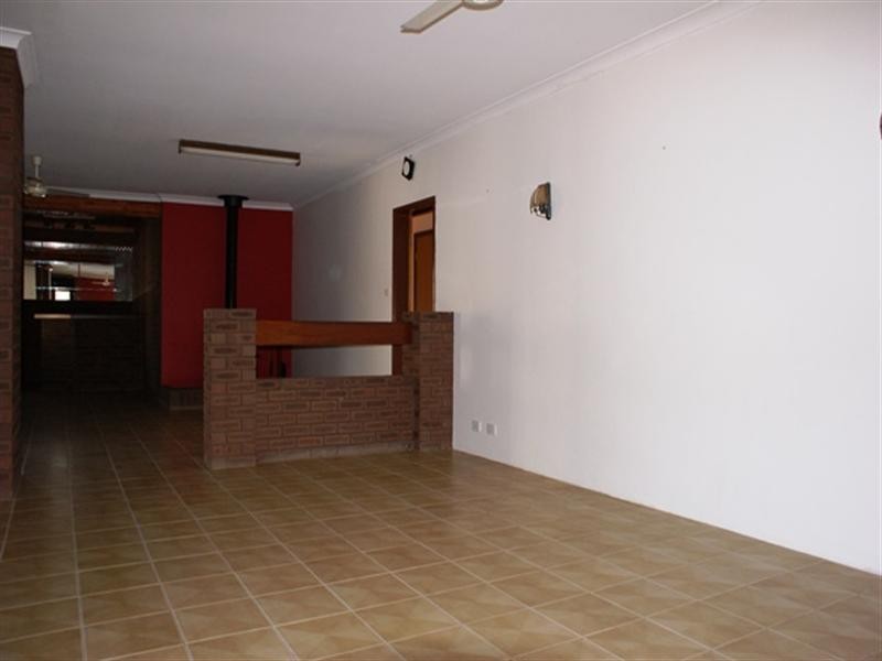 27 Clemintina Road, Dongara WA 6525