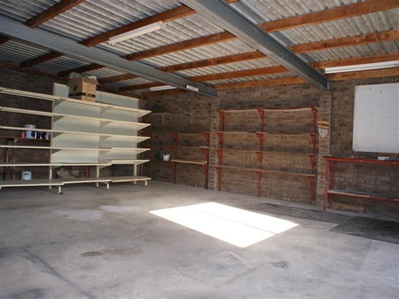 27 Clemintina Road, Dongara WA 6525