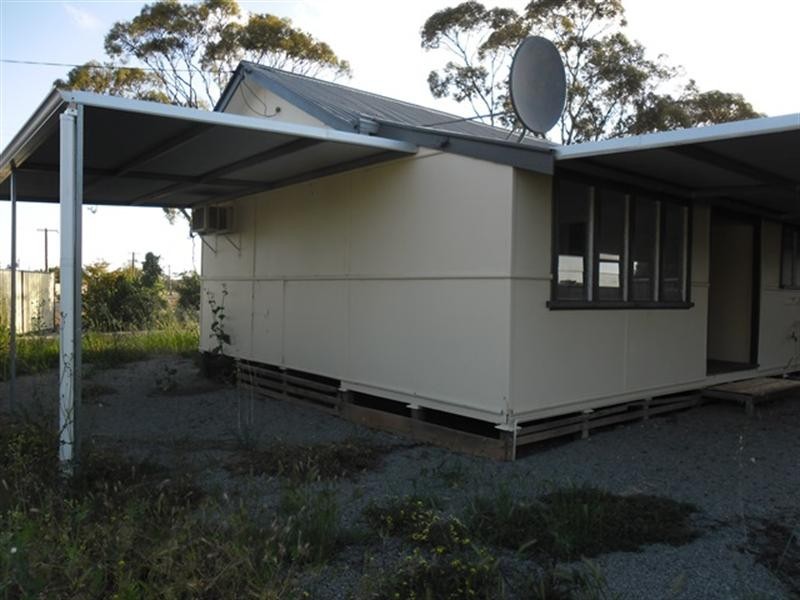 37 Mayrhofer Street, Three Springs WA 6519