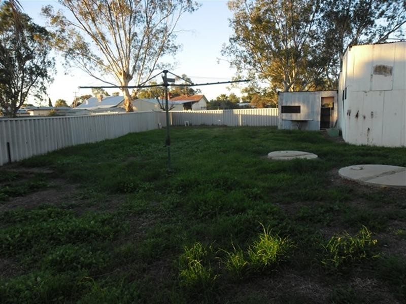 31 Robertson Street, Carnamah WA 6517