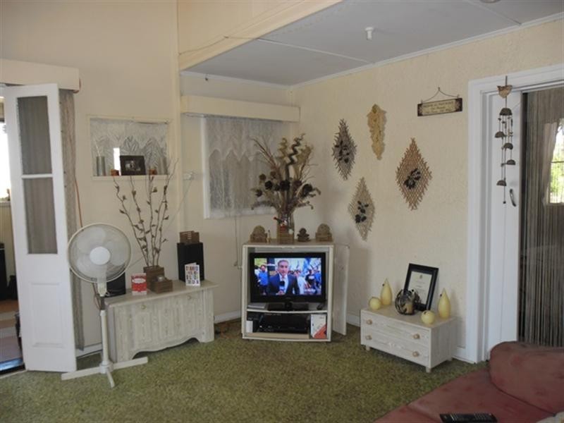 6 Niven Cresent, Carnamah WA 6517