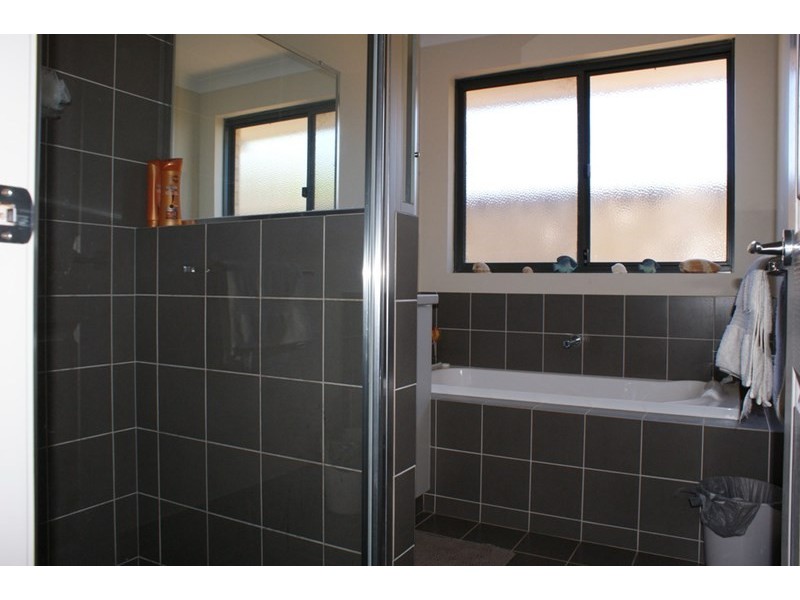 50 Premier Circle, Dongara WA 6525