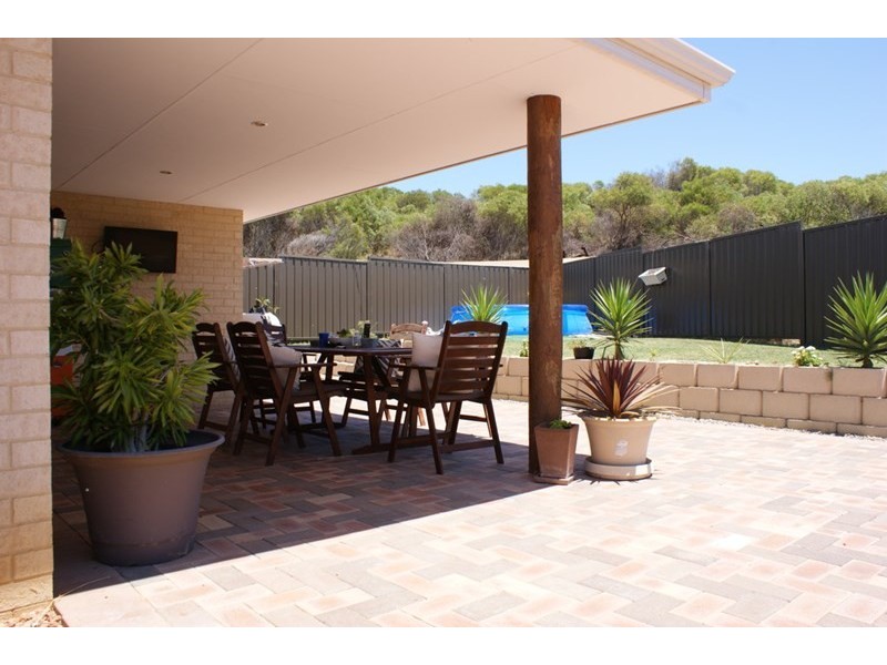 50 Premier Circle, Dongara WA 6525