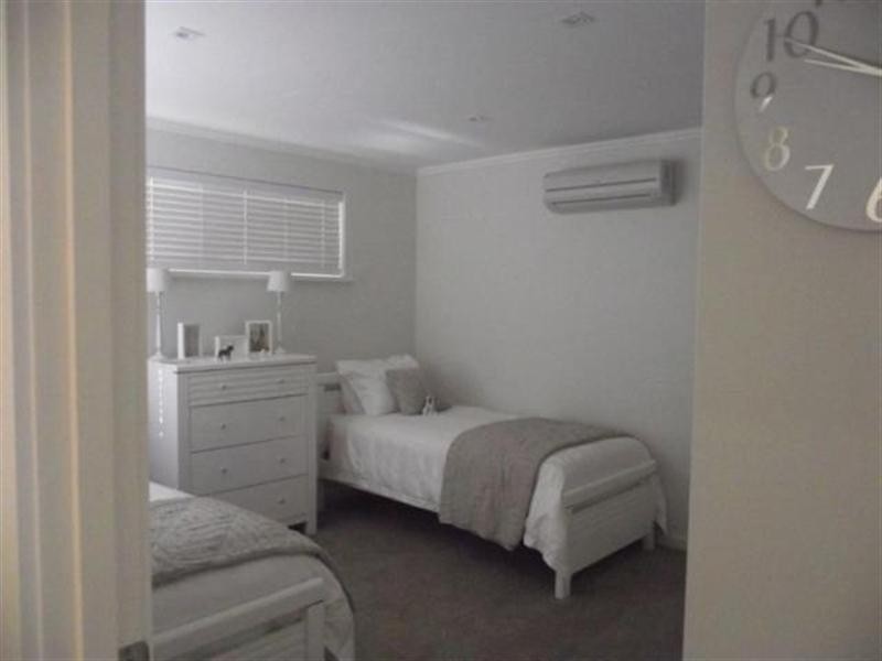 4 Marina Heights, Port Denison WA 6525