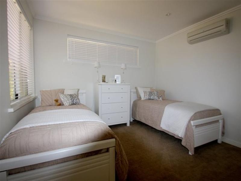 4 Marina Heights, Port Denison WA 6525