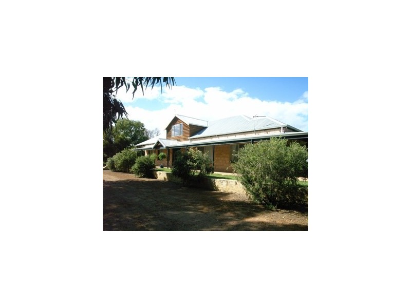 12 Brennand Road, Dongara WA 6525