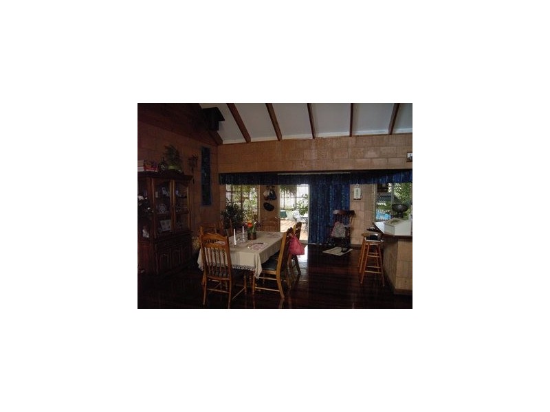 12 Brennand Road, Dongara WA 6525