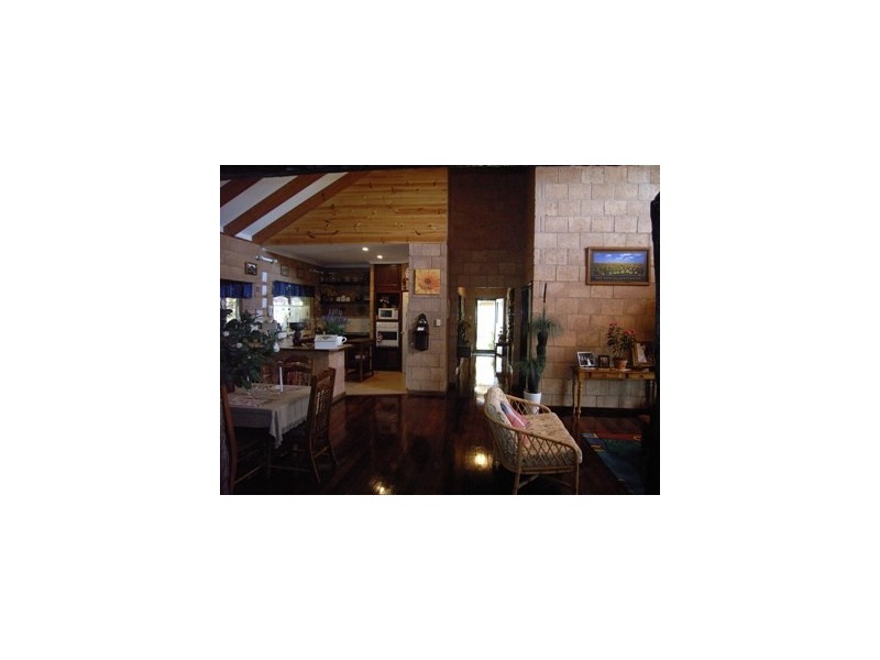 12 Brennand Road, Dongara WA 6525