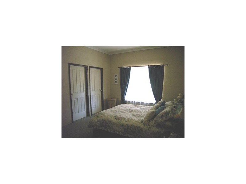 12 Brennand Road, Dongara WA 6525