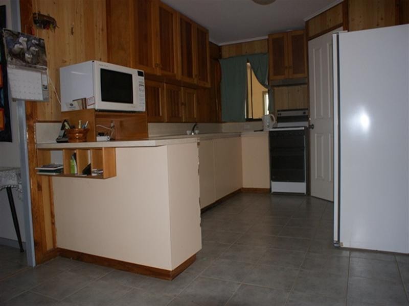 118 Acacia Road, Yardarino WA 6525