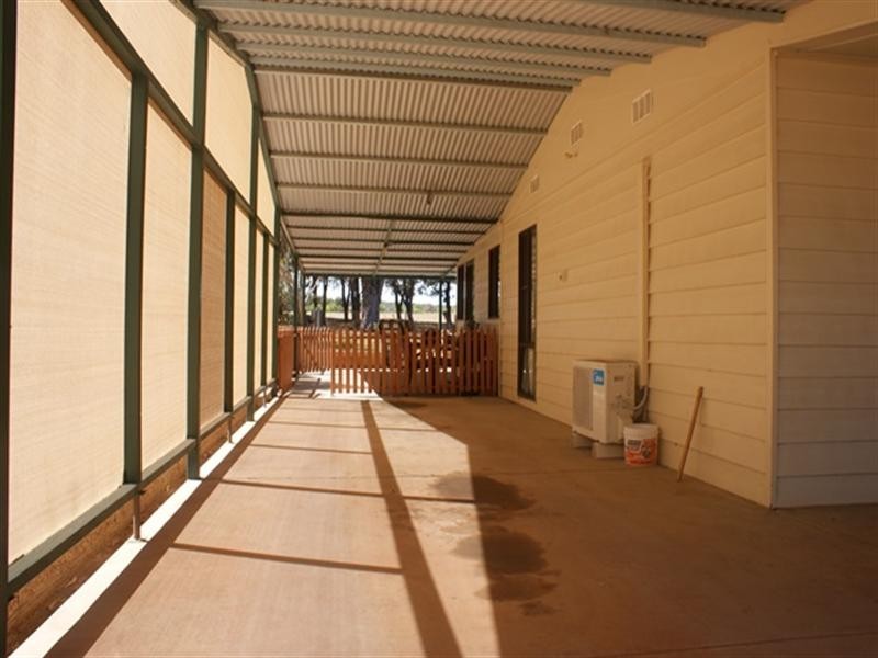 118 Acacia Road, Yardarino WA 6525