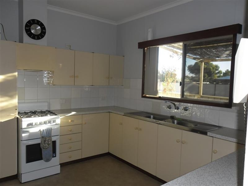 7 Bowman Street, Carnamah WA 6517