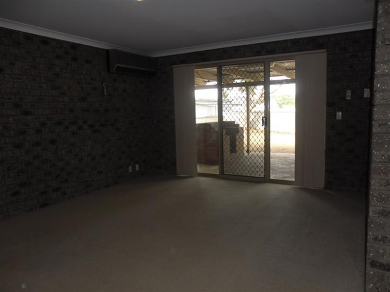 6 Robertson Street, Carnamah WA 6517