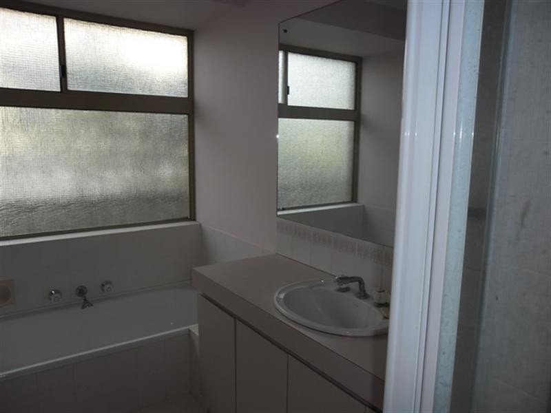 6 Robertson Street, Carnamah WA 6517