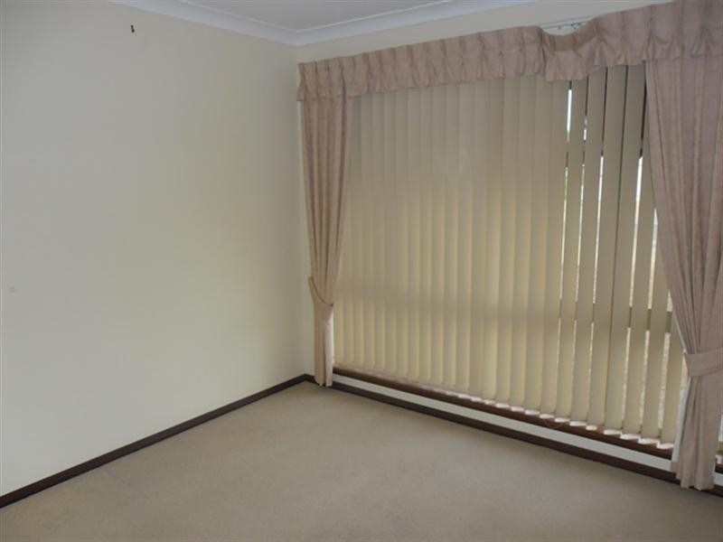 6 Robertson Street, Carnamah WA 6517