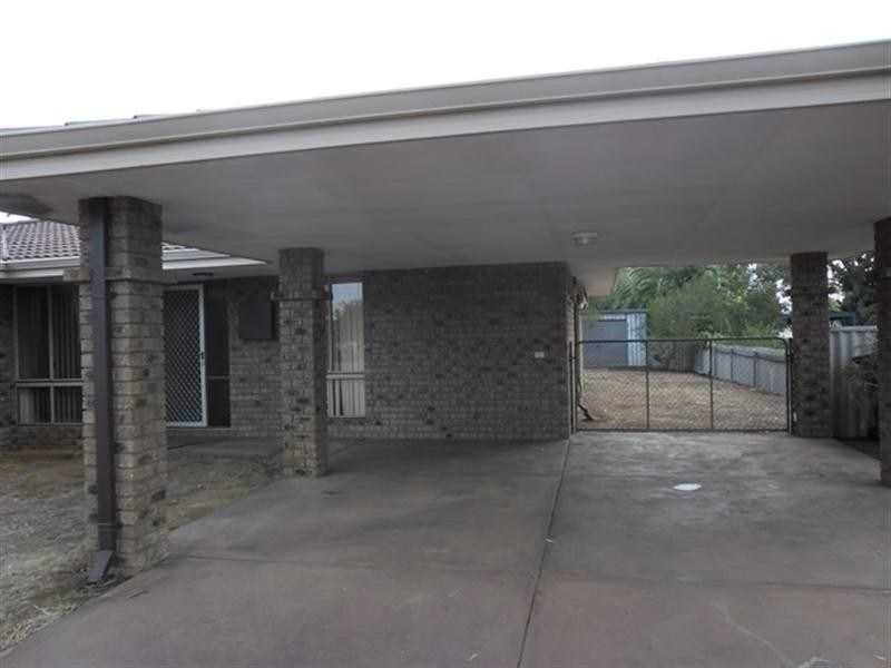 6 Robertson Street, Carnamah WA 6517