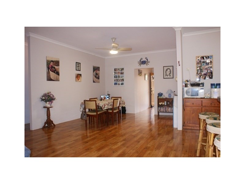 92 Tulloch Drive, Dongara WA 6525