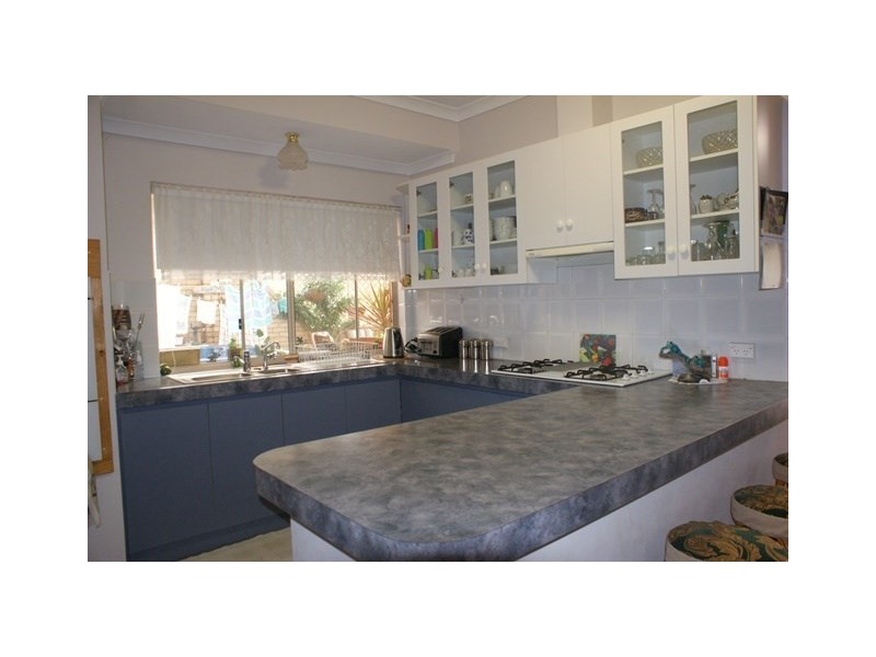 92 Tulloch Drive, Dongara WA 6525