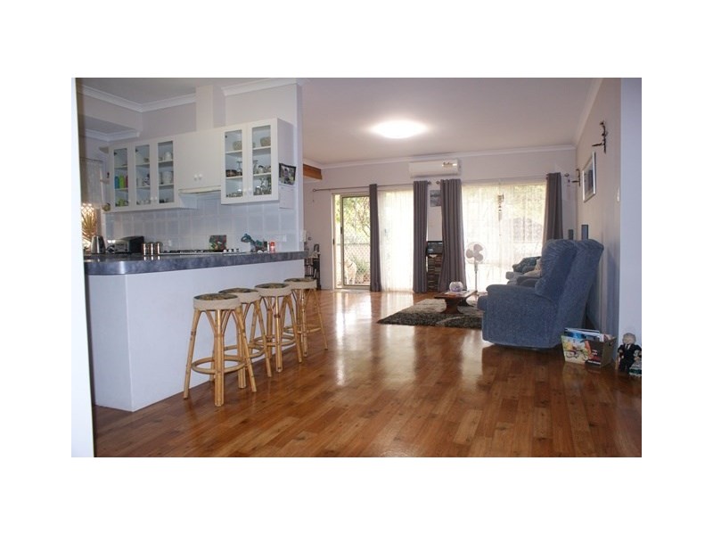 92 Tulloch Drive, Dongara WA 6525