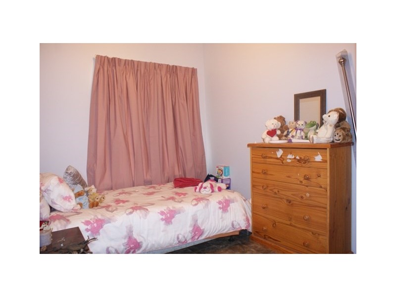 92 Tulloch Drive, Dongara WA 6525