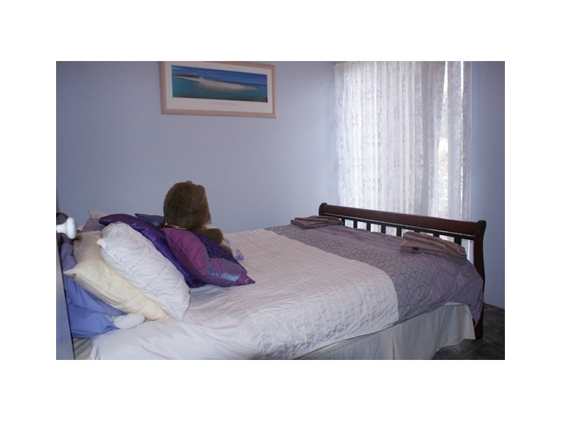 92 Tulloch Drive, Dongara WA 6525