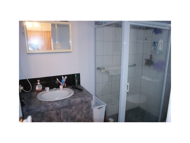 92 Tulloch Drive, Dongara WA 6525