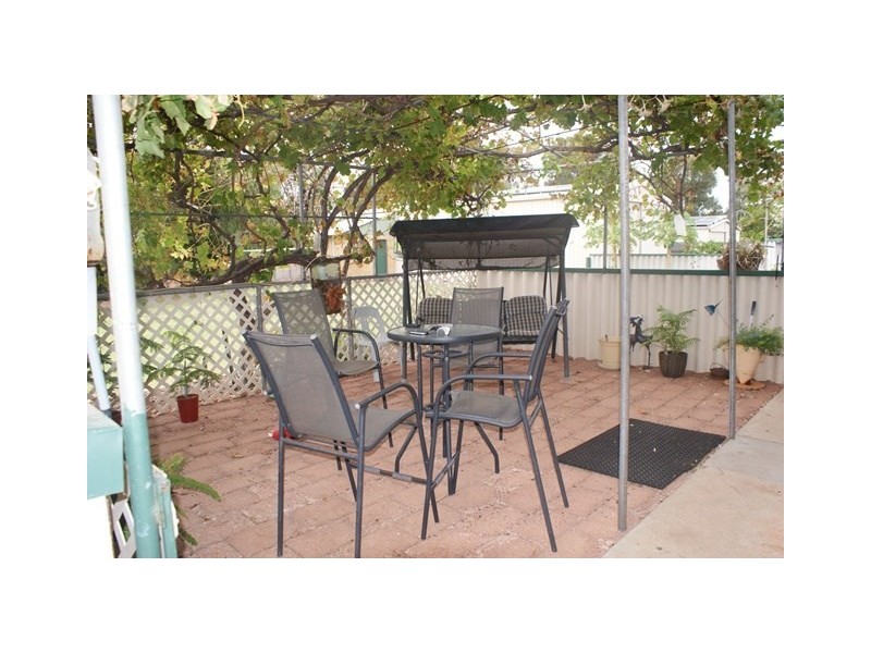 92 Tulloch Drive, Dongara WA 6525