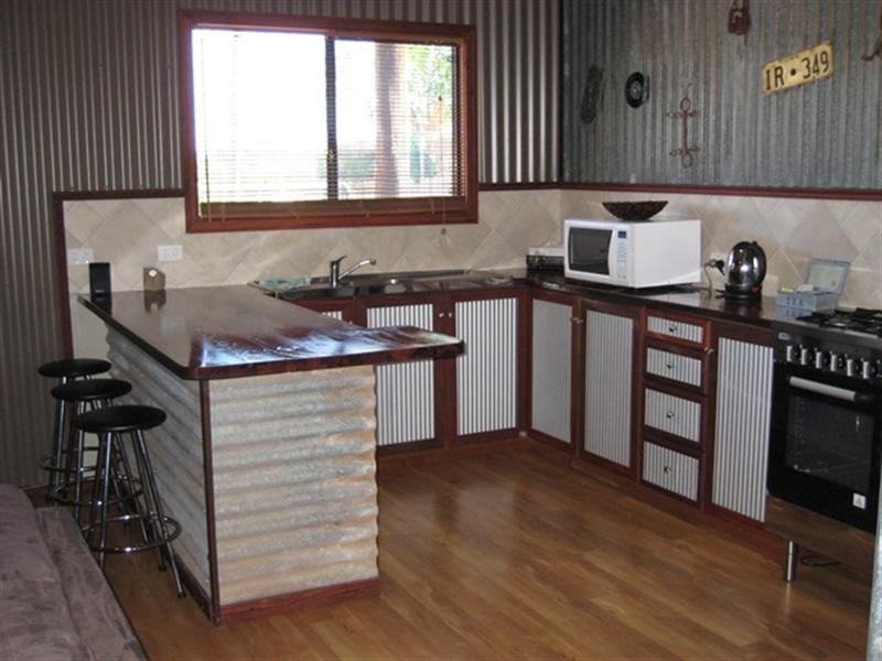 5 McNaboe Court, Port Denison WA 6525