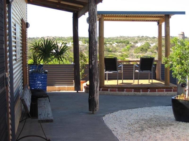 5 McNaboe Court, Port Denison WA 6525