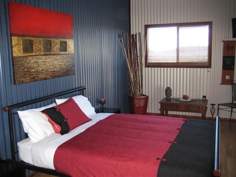 5 McNaboe Court, Port Denison WA 6525