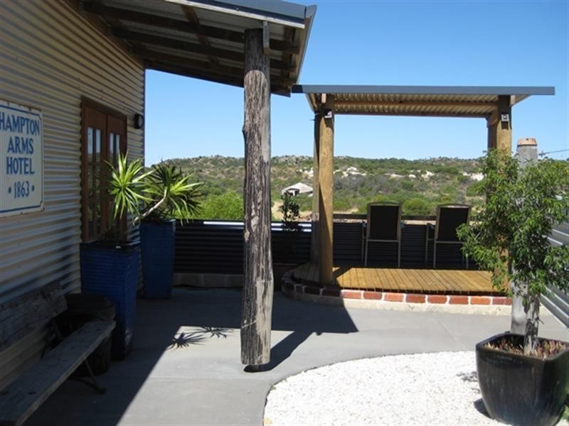 5 McNaboe Court, Port Denison WA 6525