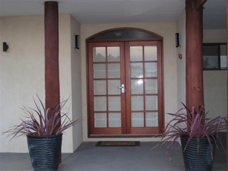 5 McNaboe Court, Port Denison WA 6525