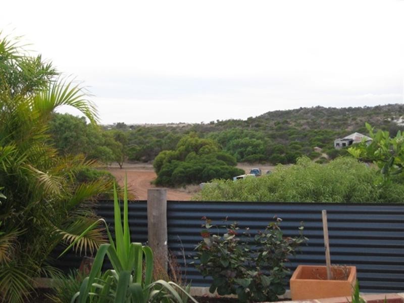 5 McNaboe Court, Port Denison WA 6525