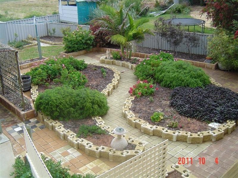 4 Hope Street, Port Denison WA 6525