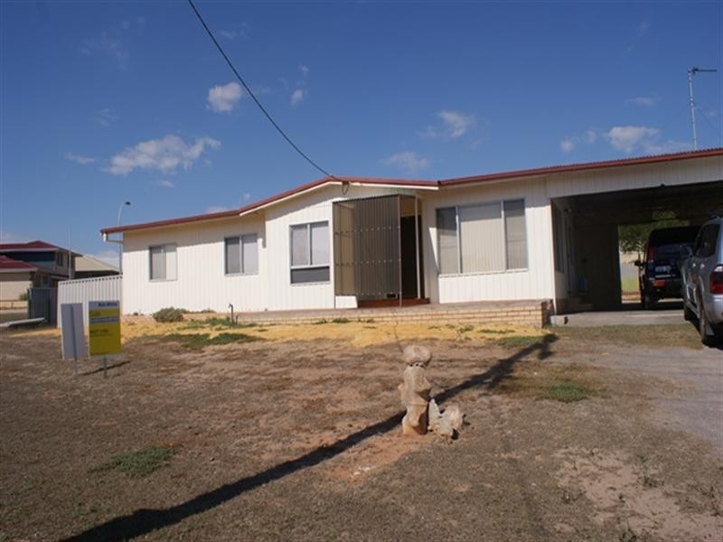 212 Point Leander Drive, Port Denison WA 6525