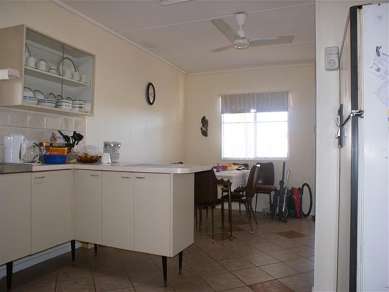 212 Point Leander Drive, Port Denison WA 6525