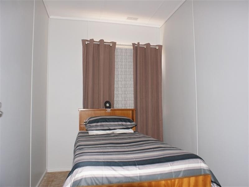 212 Point Leander Drive, Port Denison WA 6525