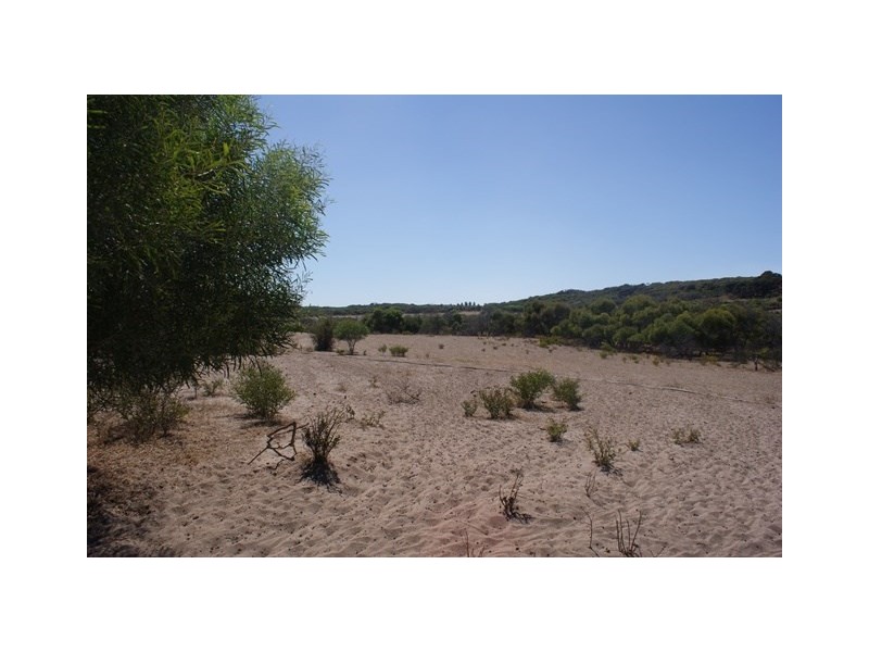 180 Acacia Road, Yardarino WA 6525