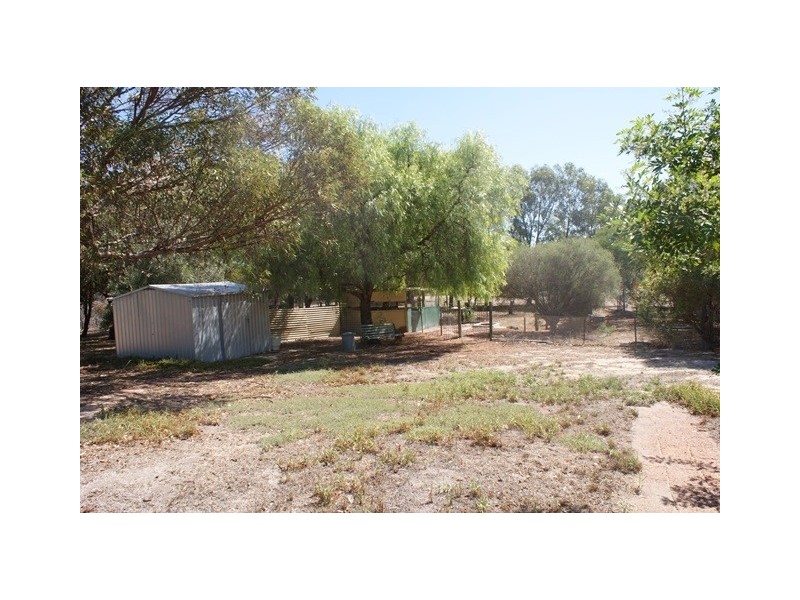180 Acacia Road, Yardarino WA 6525