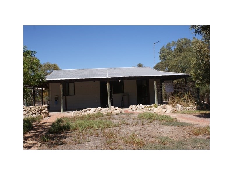 180 Acacia Road, Yardarino WA 6525